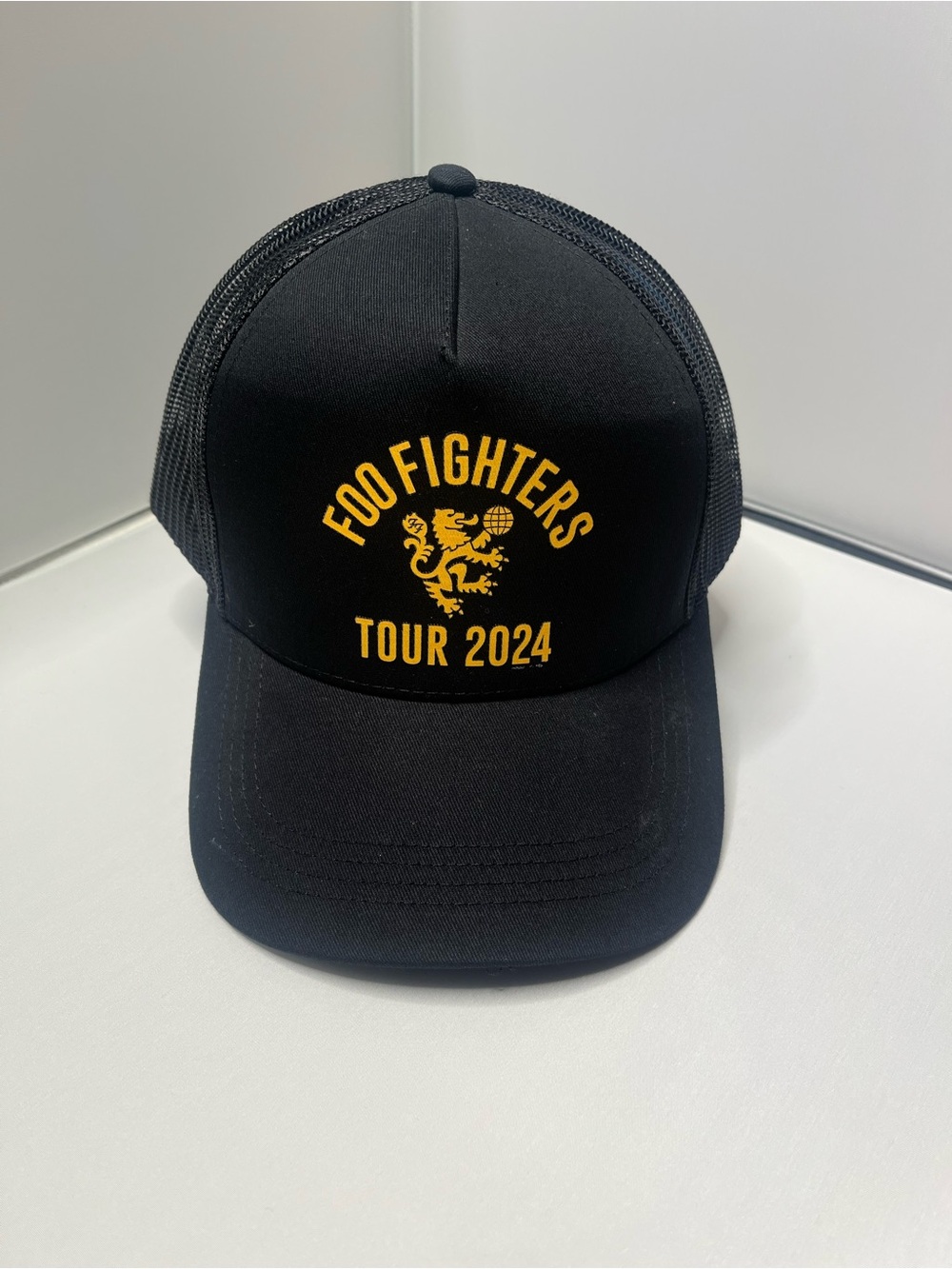 Foo Fighters 2024 Tour Black Trucker Snapback Hat Cap One Size Album Merch Vtg